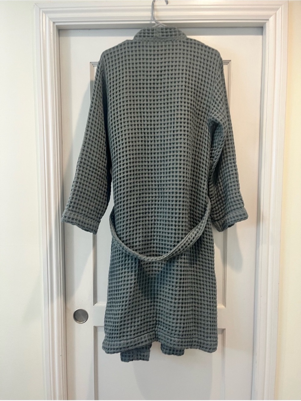 Brooklinen Waffle Knit Robe - Picture 5 of 6